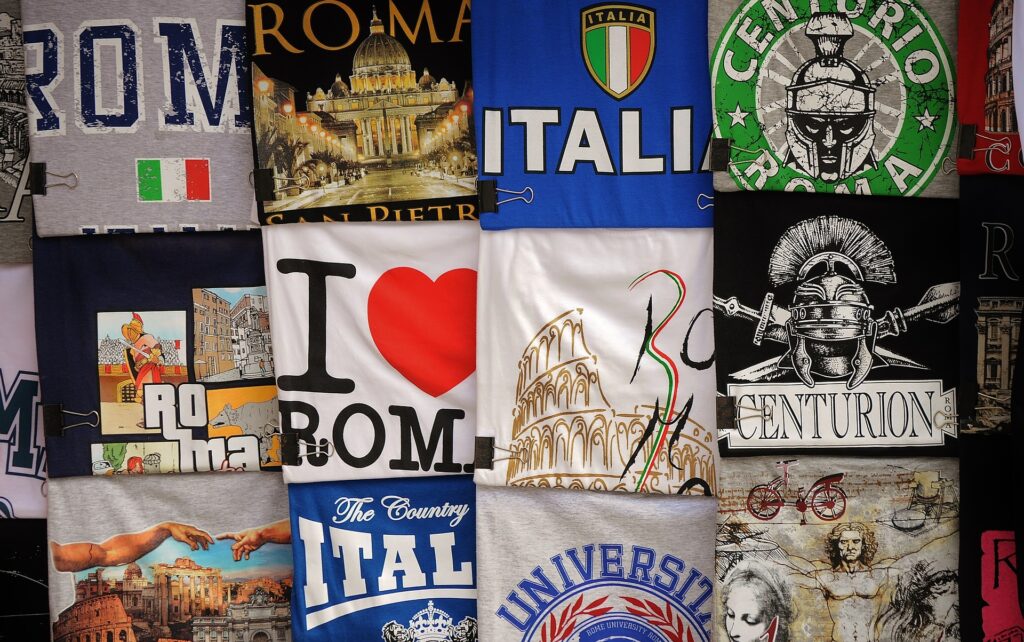 T-shirts decorated with Rome or Italy signa.